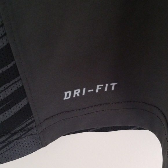 NIKE DRI-FIT - Picture 3 of 6